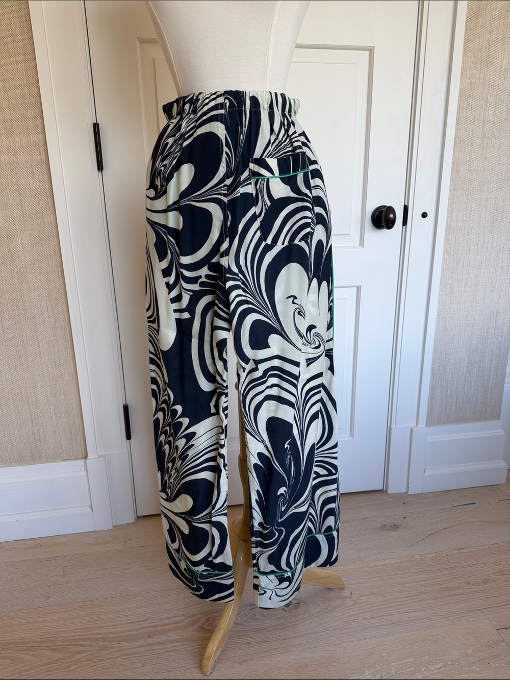 Wide Leg Palazzo Pants in Black / Navy & Cream Swirl Print - Picture 5 of 10
